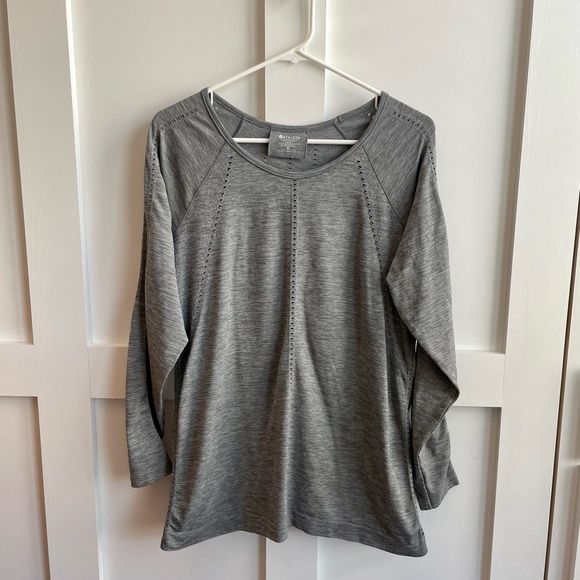 Athleta Tops - Athleta Foothill Long Sleeved Top